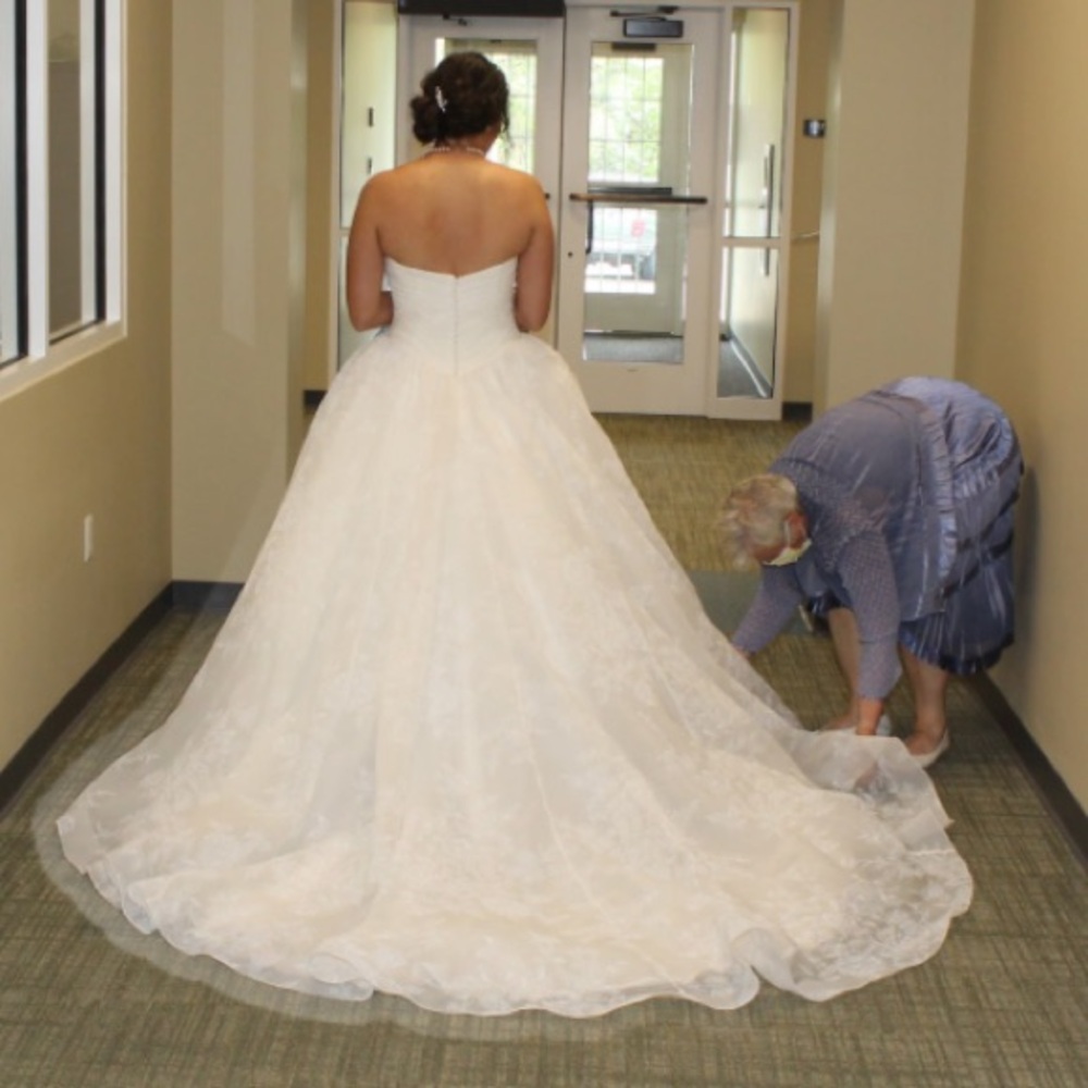 Elegant White Wedding Gown